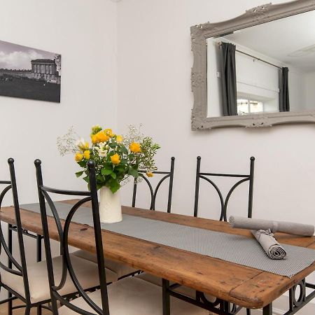 Pass The Keys Stylish 2 Bed Central Bath Apartment With Parking Eksteriør billede