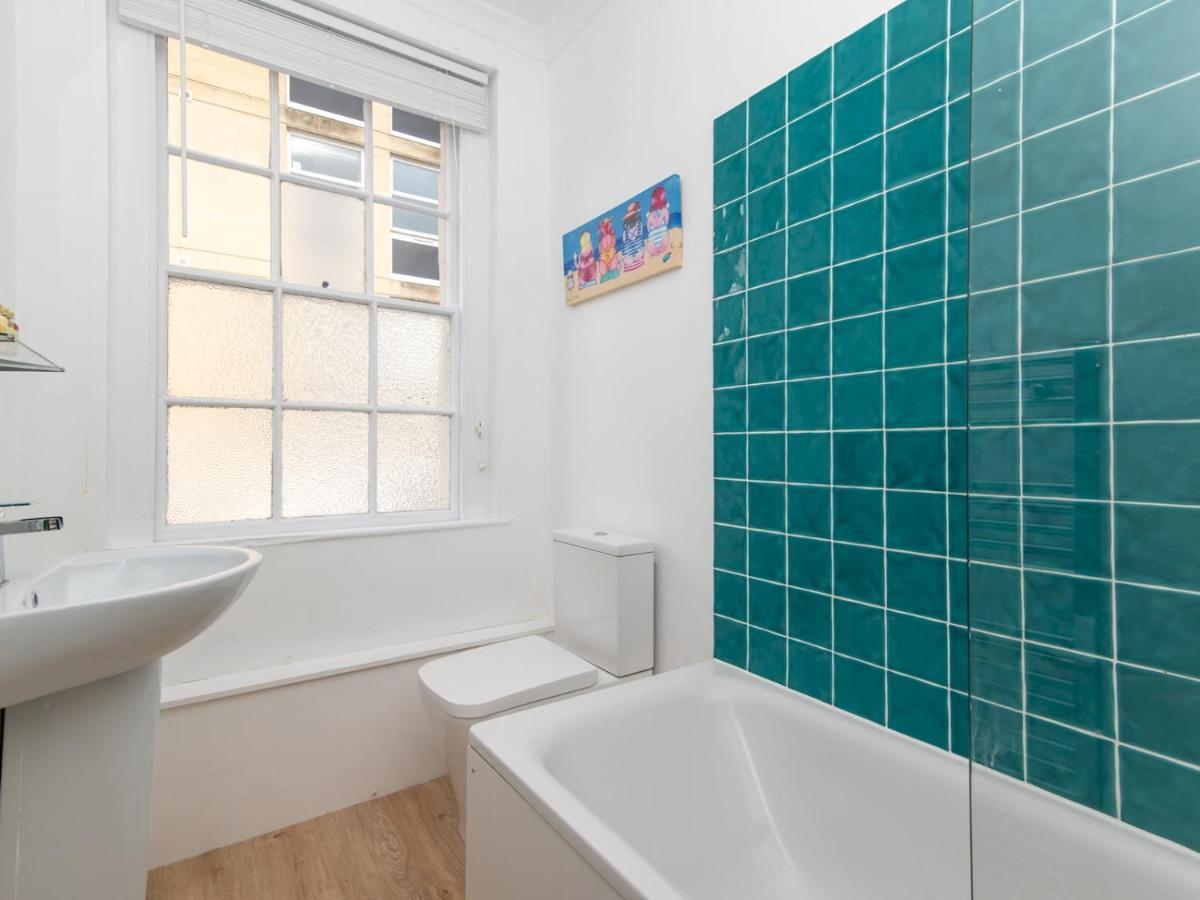 Pass The Keys Stylish 2 Bed Central Bath Apartment With Parking Eksteriør billede